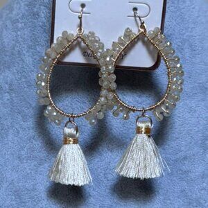 Natural Faceted Glass Bead tassle Thread Gold Tone Drop Shape Earring